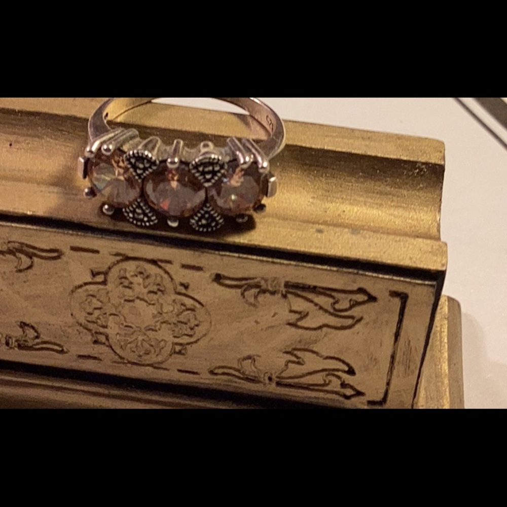 Ladies sterling citrine ring